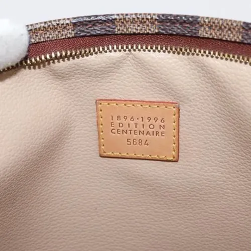 Pre-owned Canvas Clutch - Louis Vuitton Vintage - Modalova