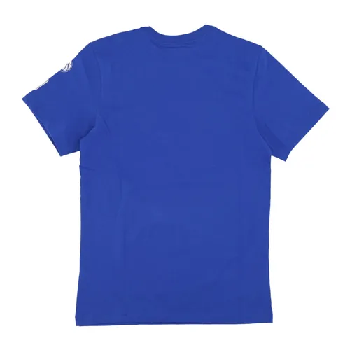 NBA Logo Essential Tee - Nike - Modalova