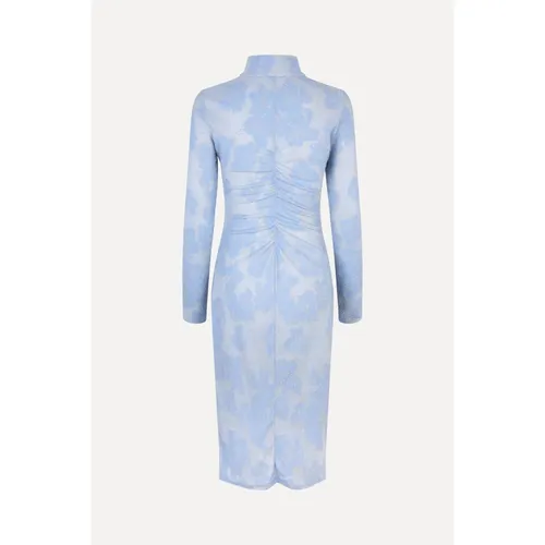 Elegant Ruched Turtleneck Dress with Zipper - Stine Goya - Modalova