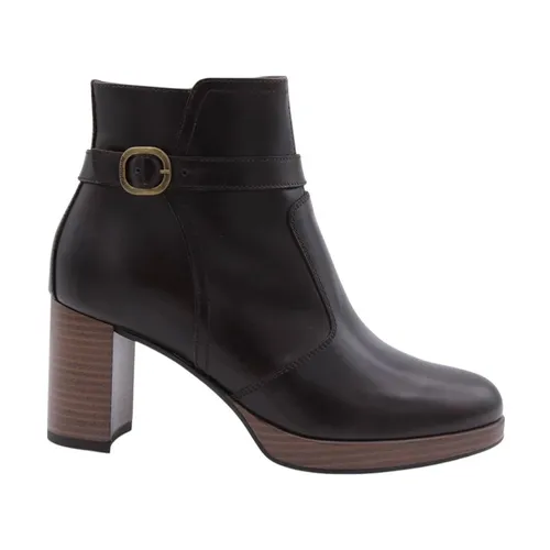 Shoes > Boots > Heeled Boots - - Nerogiardini - Modalova