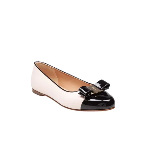 Two-tone leather ballerina flats - Ferragamo - Modalova