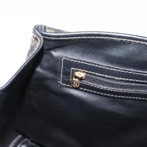 Pre-owned Plastic Shoulder Bag - Fendi Vintage - Modalova