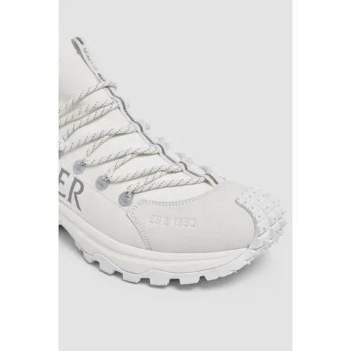 White Trailgrip Lite 2 Sneakers - Moncler - Modalova
