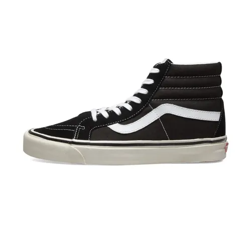 Sk8-Hi 38 DX Black & True White - Vans - Modalova