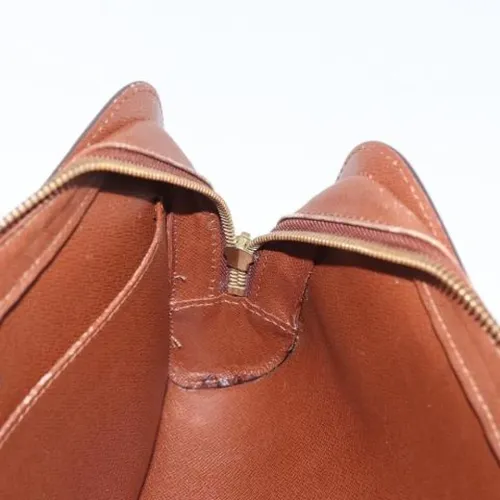 Pre-owned Canvas Clutch - Louis Vuitton Vintage - Modalova