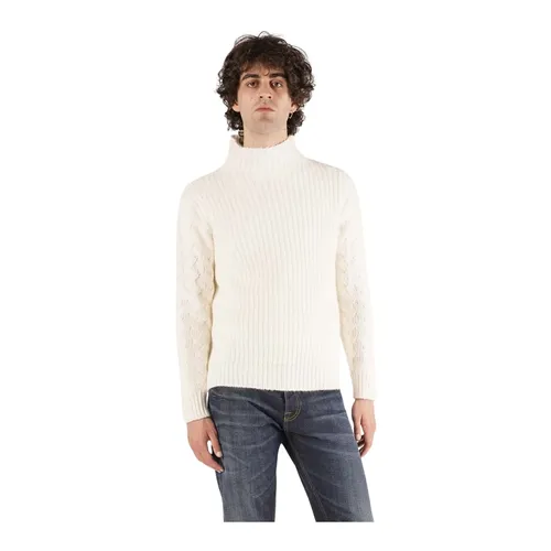 Knitwear > Turtlenecks - - PT Torino - Modalova