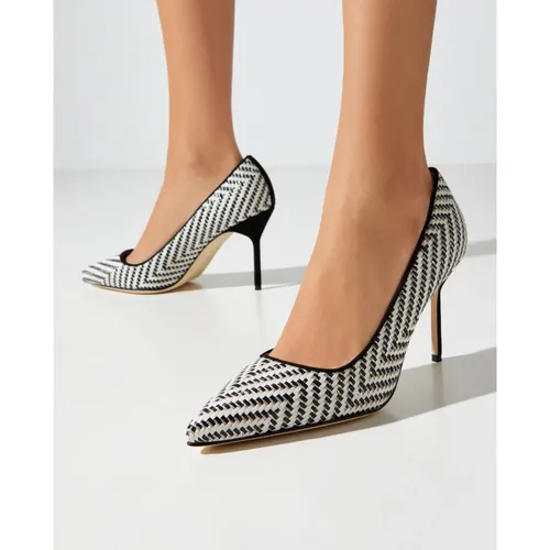 BB Pointed Toe Pump - Manolo Blahnik - Modalova
