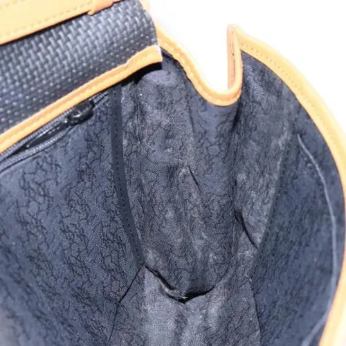 Pre-owned Leather shoulder-bags - Saint Laurent Vintage - Modalova