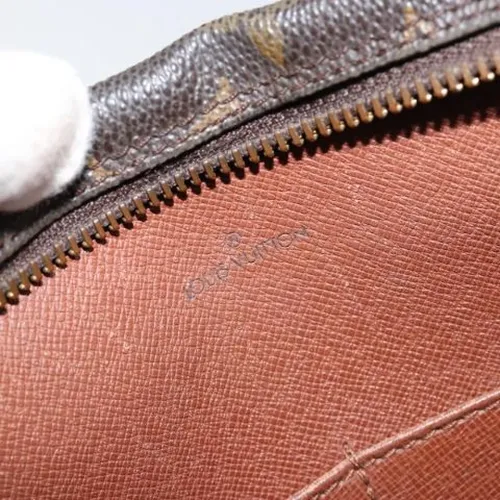 Pre-owned Canvas Clutch - Louis Vuitton Vintage - Modalova