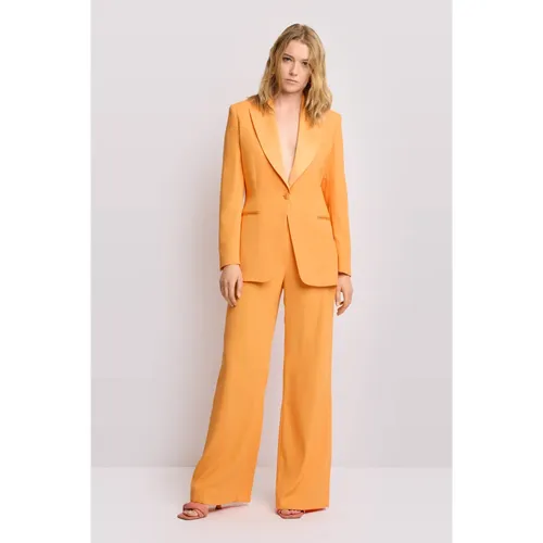 Contoured Blazer Jacket - Kocca - Modalova