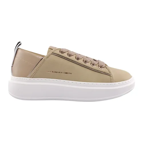 Minimalist Sneakers for a Stylish Look - Alexander Smith - Modalova