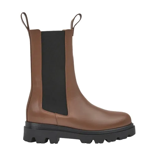 Scandinavian Chic Mid-Calf Boots - Flattered - Modalova