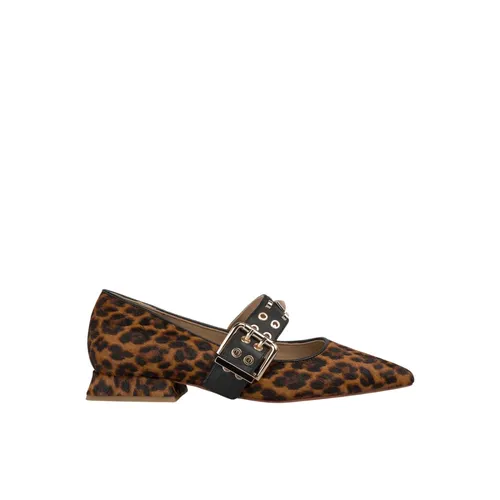 Wide buckle shoe - Alma EN Pena - Modalova