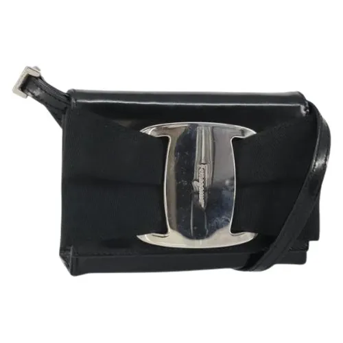 Pre-owned Leather shoulder-bags - Salvatore Ferragamo Pre-owned - Modalova