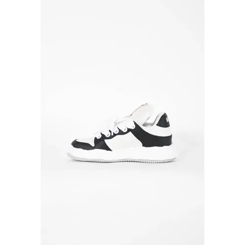 Perforated Leather Wayne Sneakers - Mihara Yasuhiro - Modalova