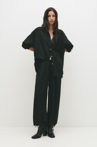 Pantalon Bouffant Satiné - Pull&Bear - Modalova