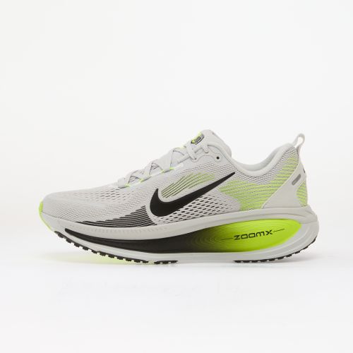 Sneakers Vomero 18 / - EUR 42 - Nike - Modalova
