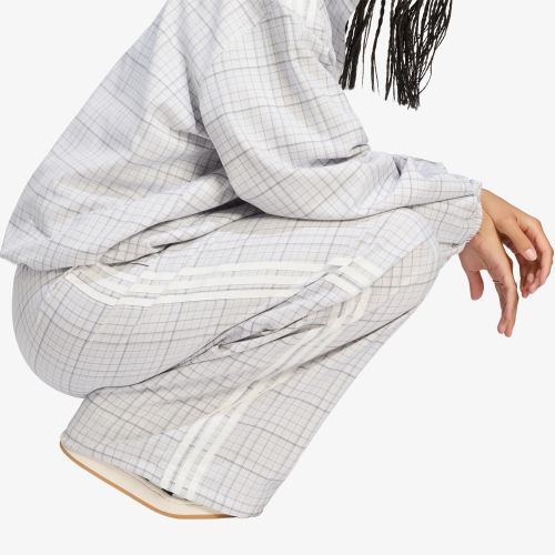Pantaloni adidas Loose Check Track Pants S - adidas Originals - Modalova