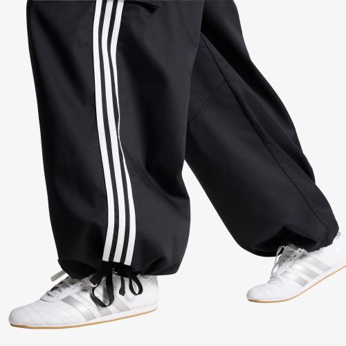 Pantaloni adidas Firebird Adilenium Twill 3-stripes Cargo Pants / S - adidas Originals - Modalova