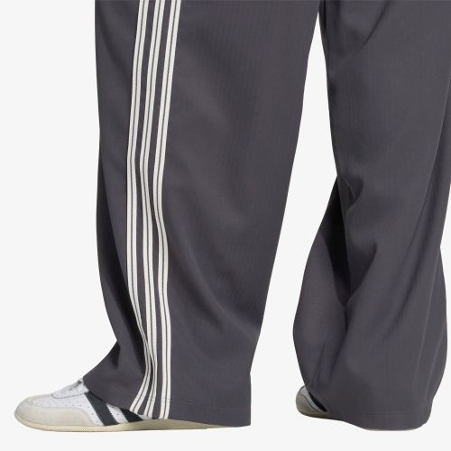 Pantaloni adidas Firebird Track Pant / M/40 - adidas Originals - Modalova