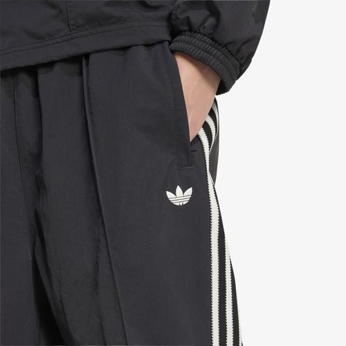 Pantaloni adidas Britcore Trackpant L - adidas Originals - Modalova