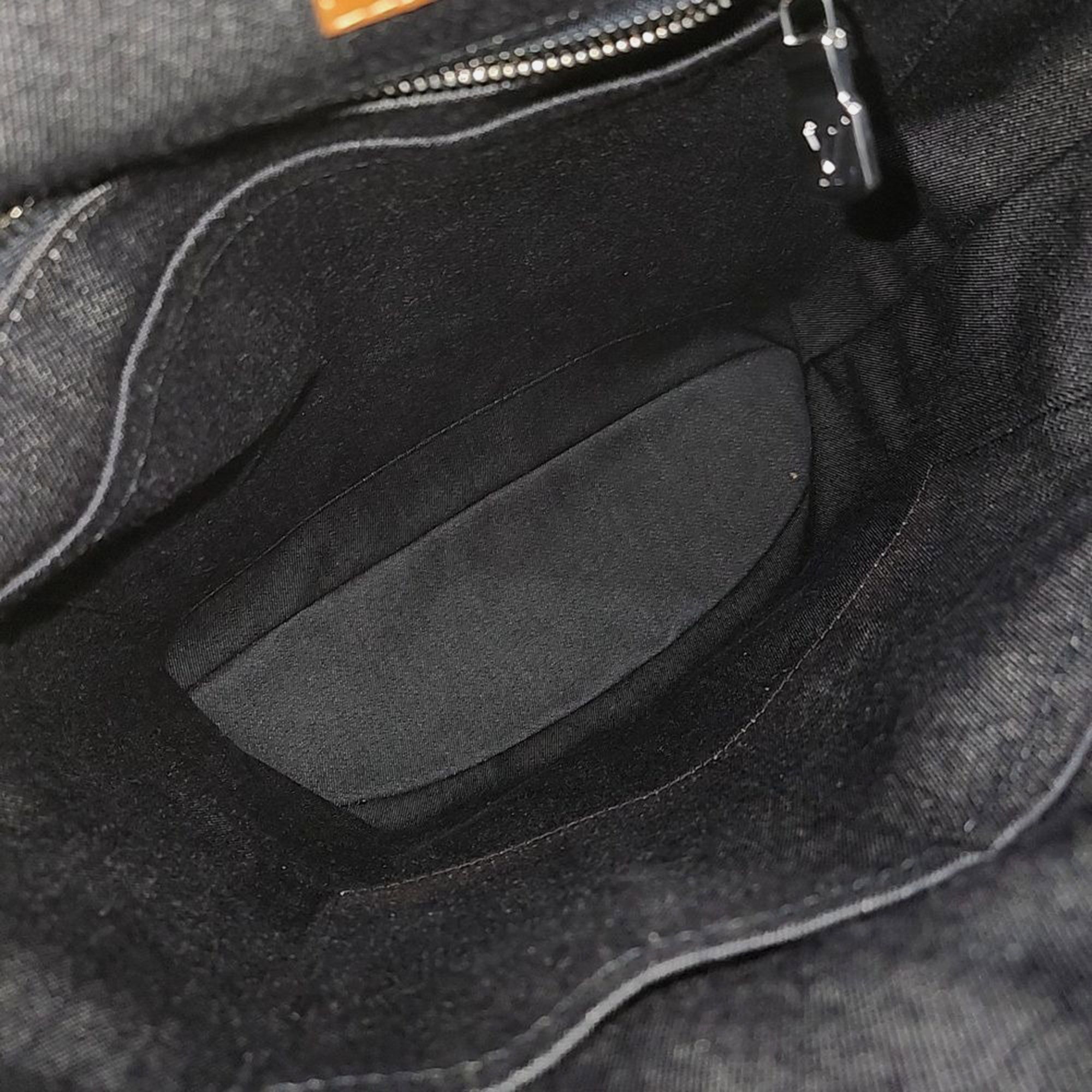 Christopher PM Taurillon Monogram Leather Backpack Bag - Louis Vuitton - Modalova