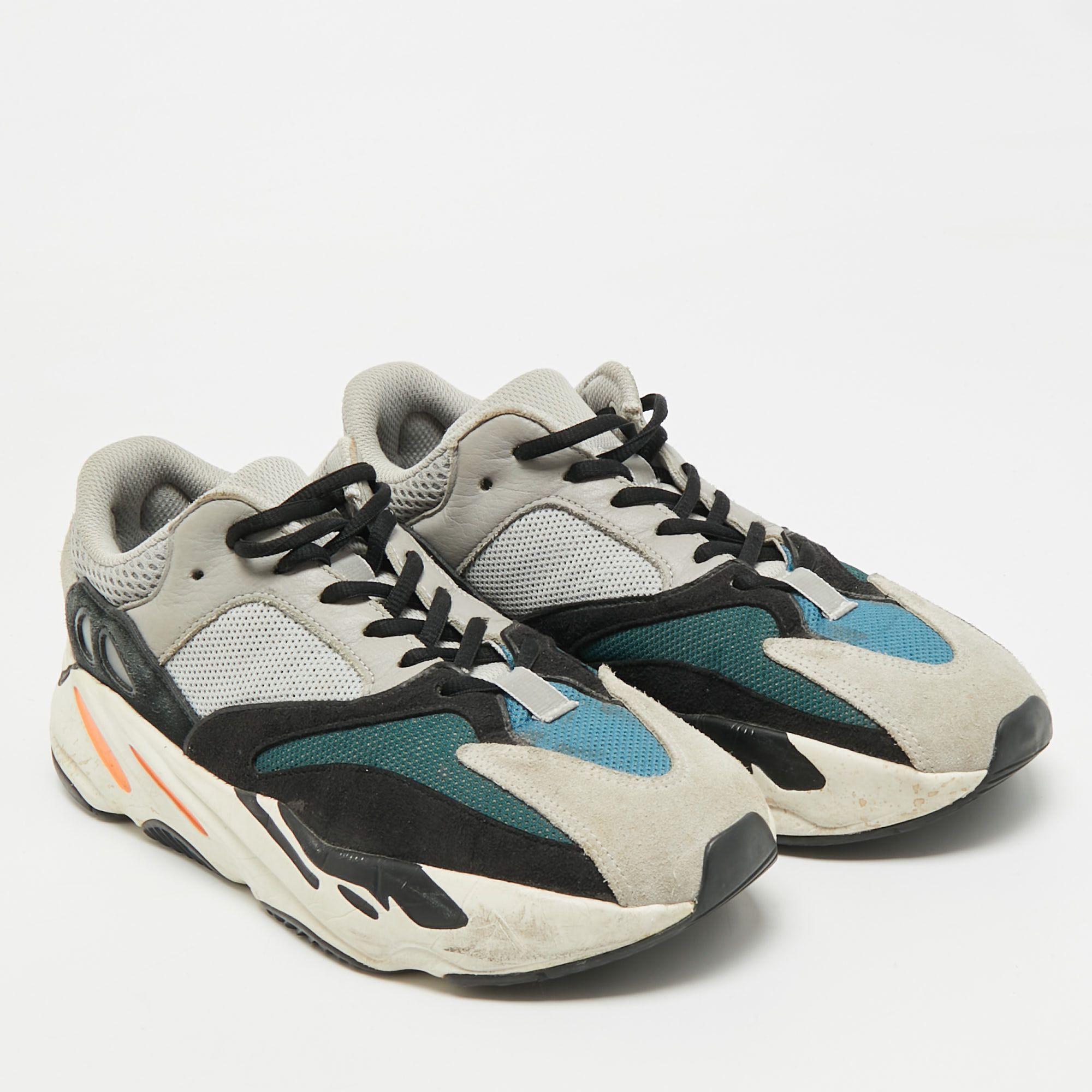Boost 700 Size 44 Mesh Suede Wave Runner Low Top Sneakers - Yeezy x Adidas - Modalova