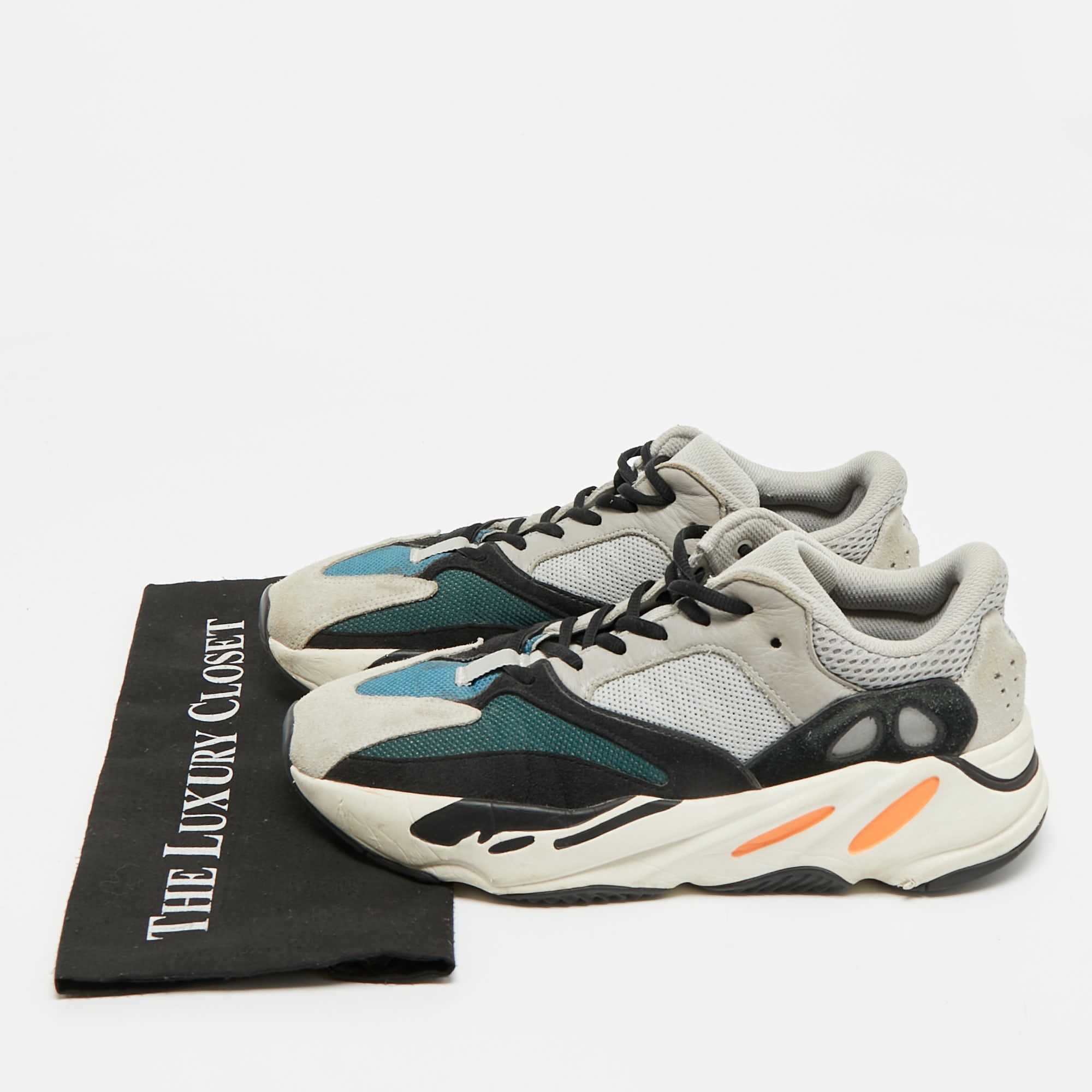 Boost 700 Size 44 Mesh Suede Wave Runner Low Top Sneakers - Yeezy x Adidas - Modalova