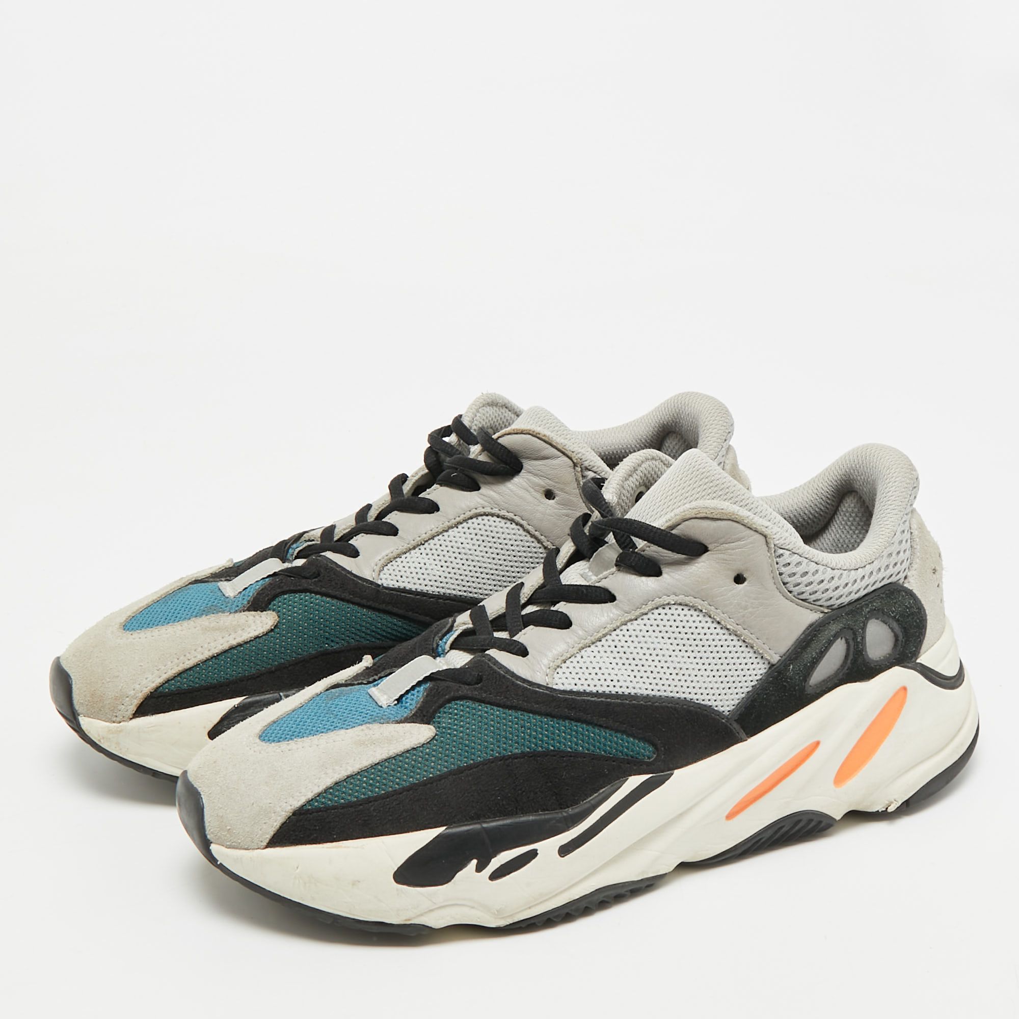 Boost 700 Size 44 Mesh Suede Wave Runner Low Top Sneakers - Yeezy x Adidas - Modalova