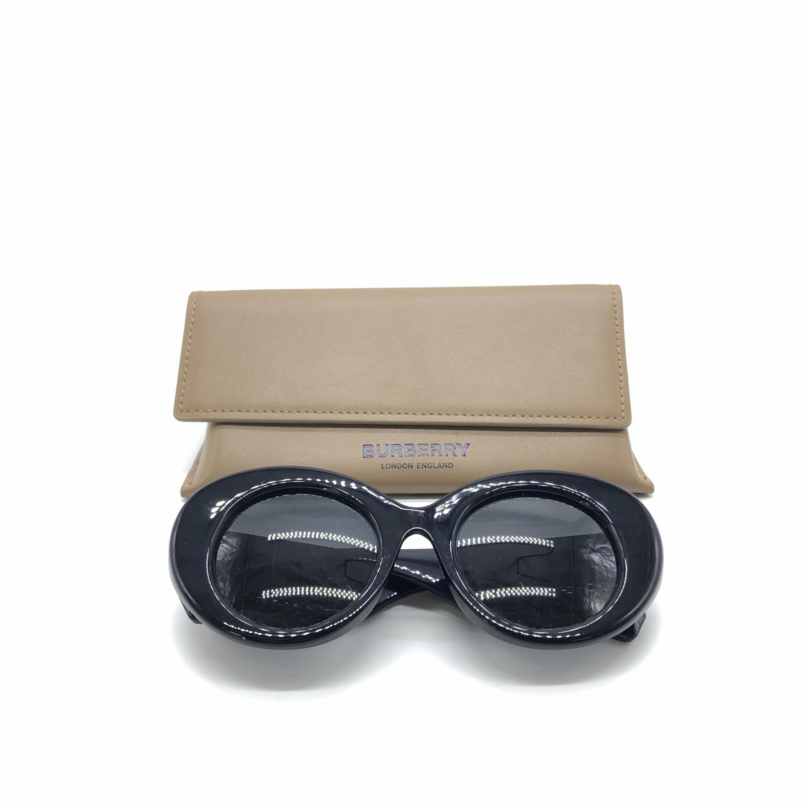 Oversized Round Women's Sunglasses (Pre-Owned) - Burberry - Modalova