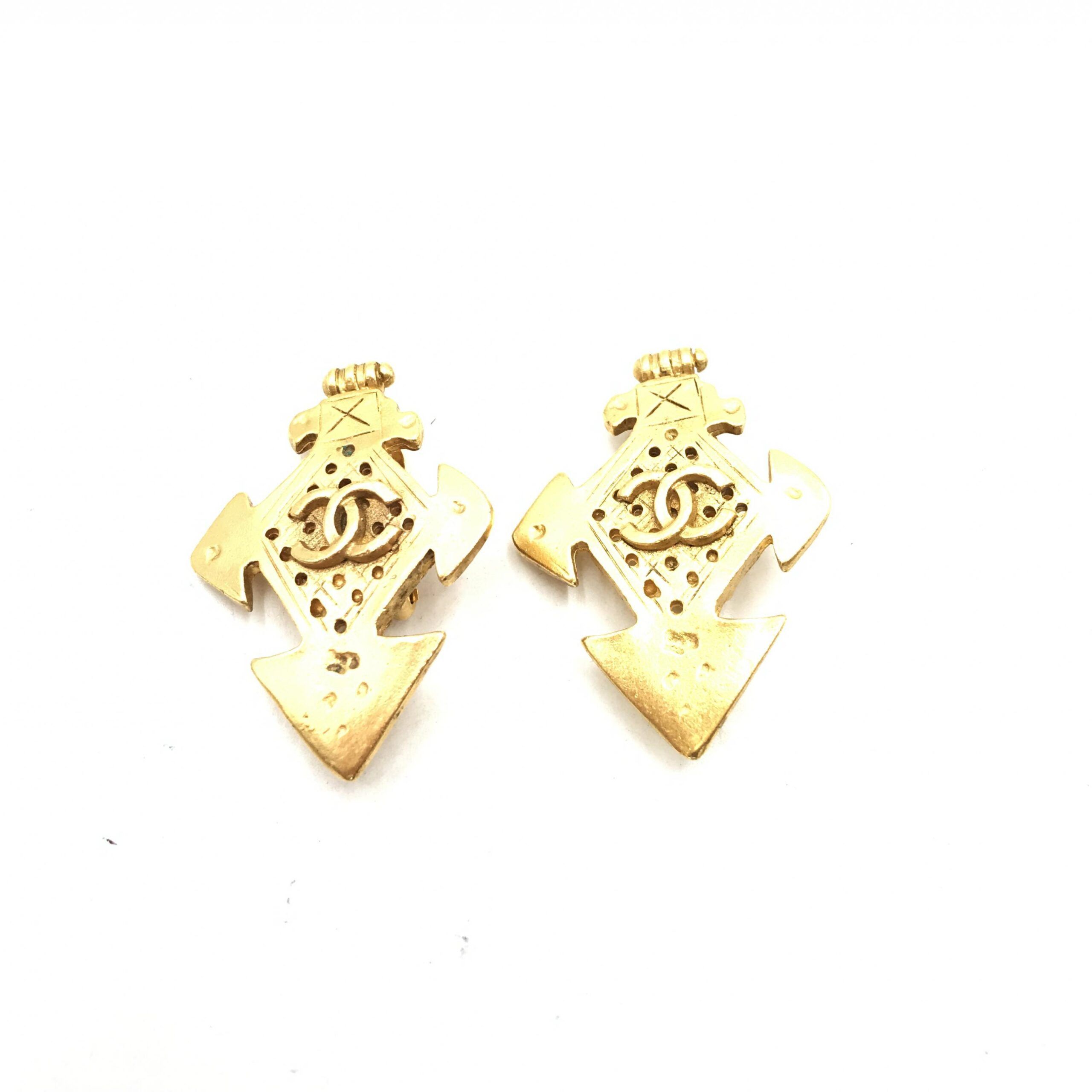 Coco Mark Women's Earrings (Pre-Owned) - Chanel - Modalova
