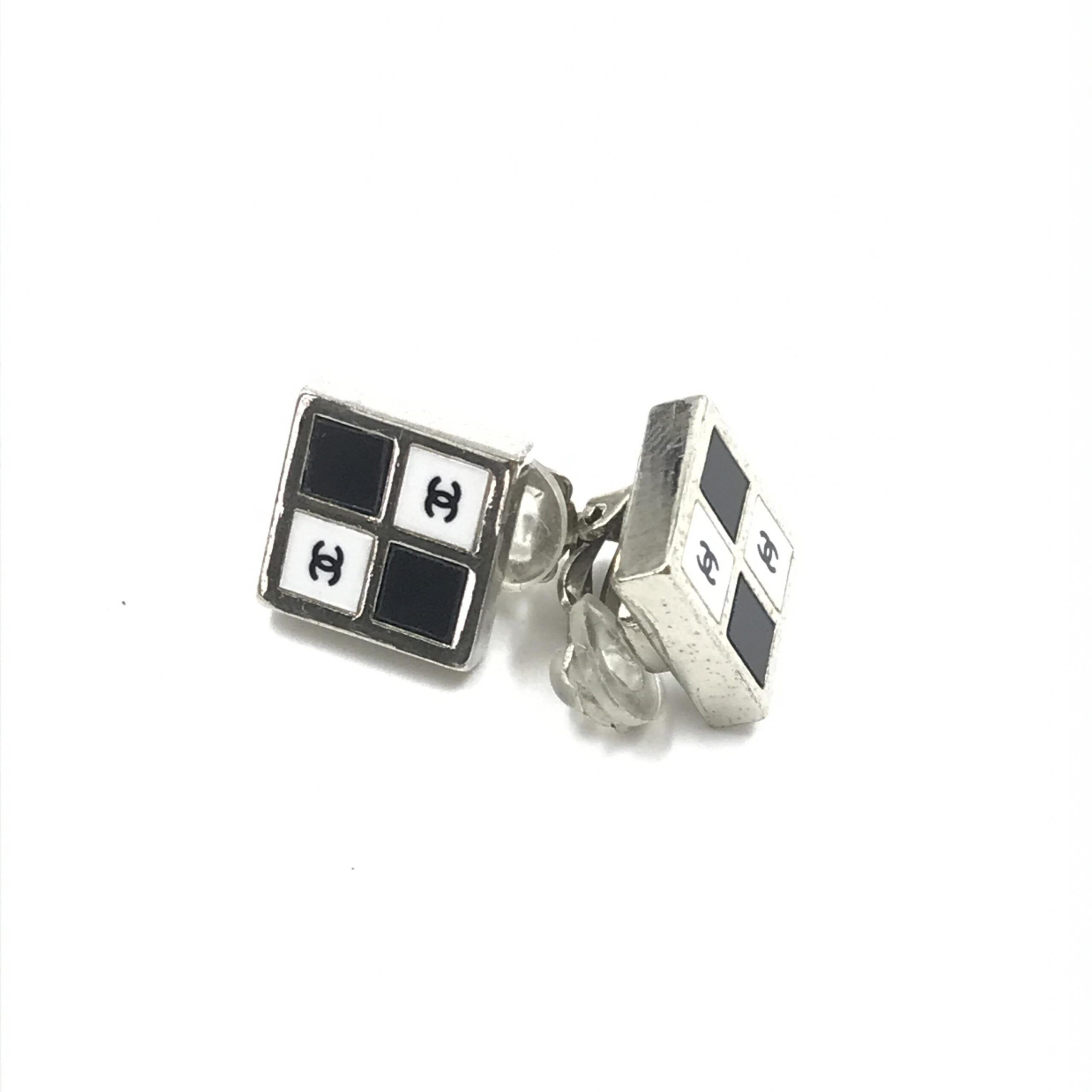 Coco Mark Earrings Women's Black//Silver (Pre-Owned) - Chanel - Modalova