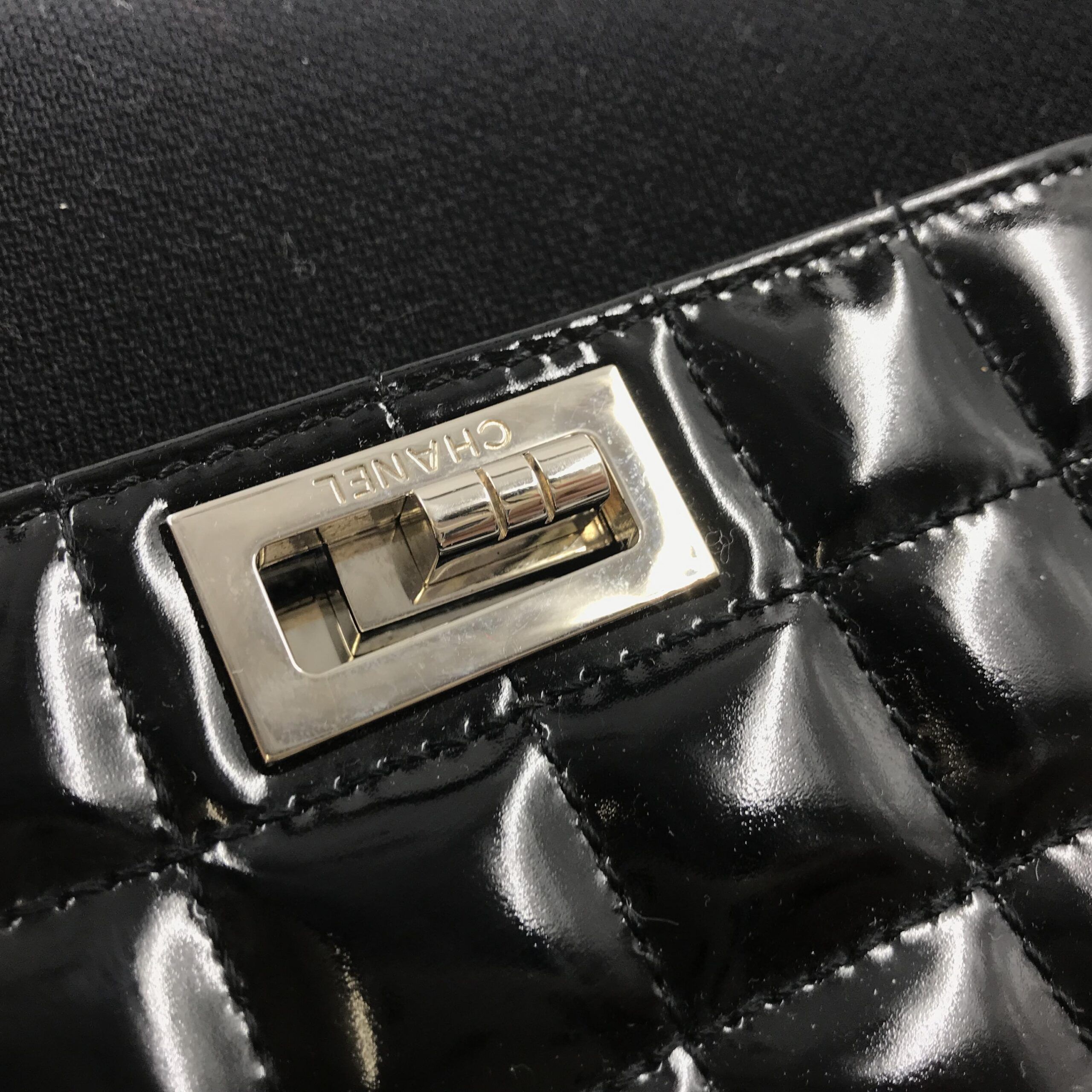 Chocolate Bar Patent Leather Shoulder Women's Bag (Pre-Owned) - Chanel - Modalova