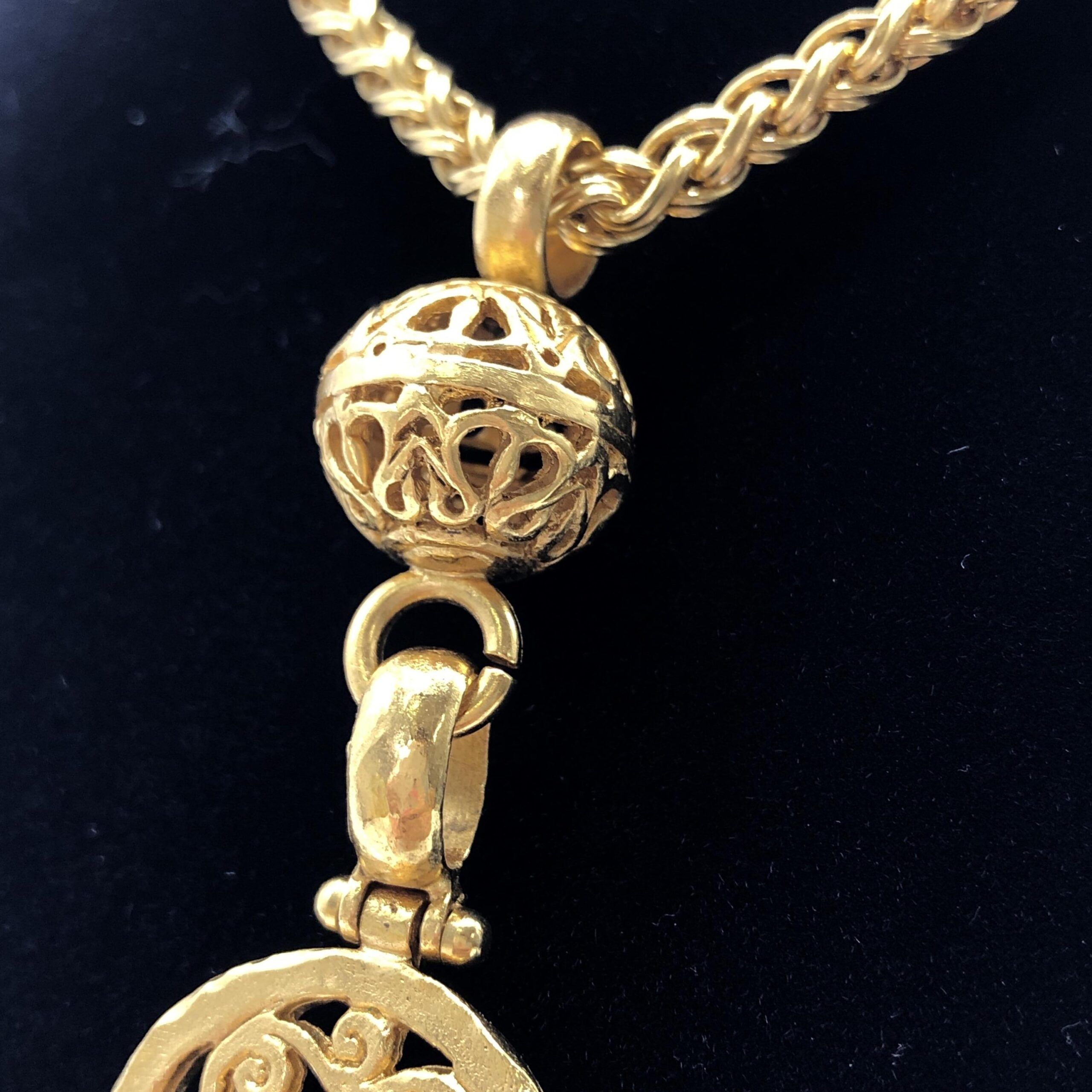 Plated Coco Mark Women's Necklace (Pre-Owned) - Chanel - Modalova