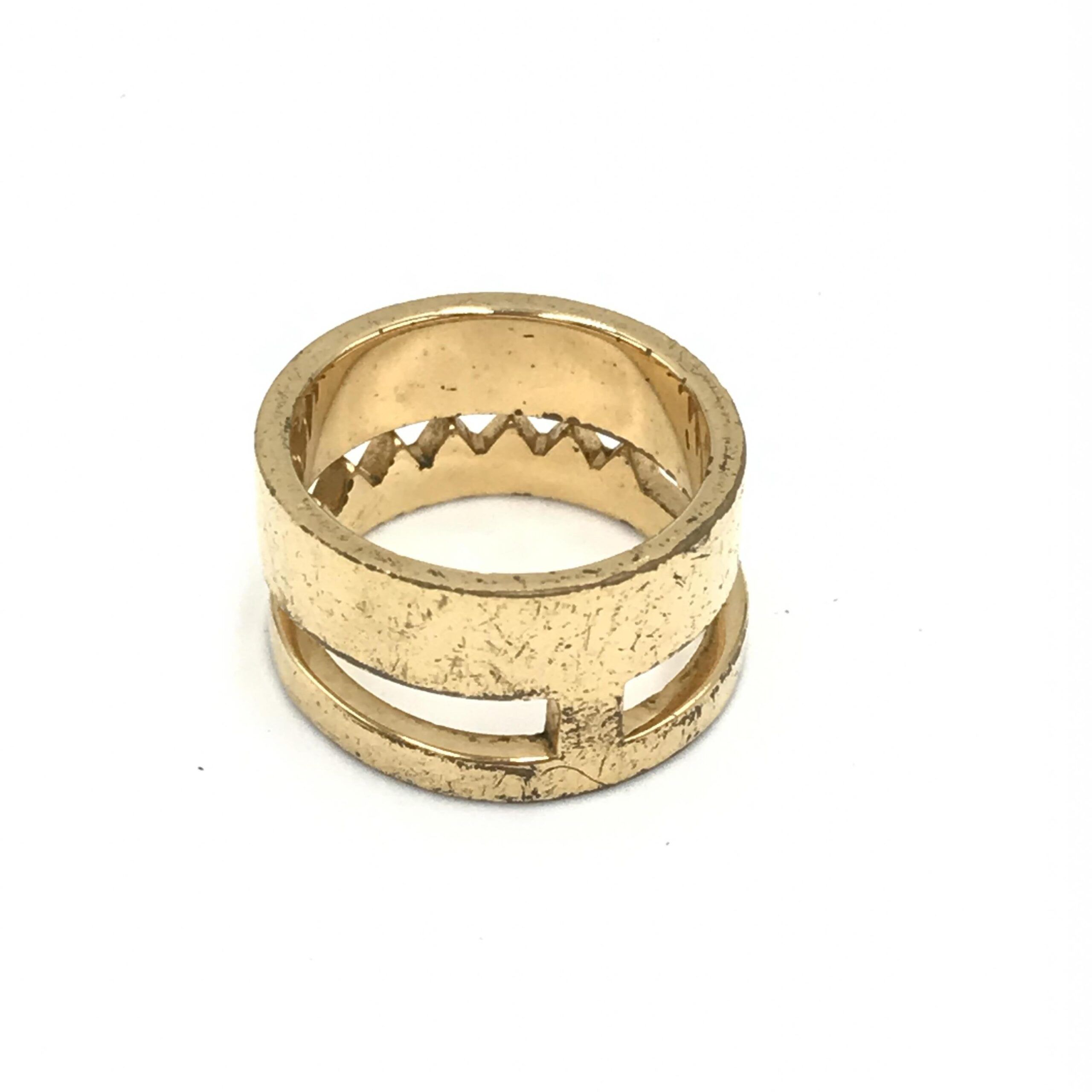 Monster Women's Ring (Pre-Owned) - Fendi - Modalova