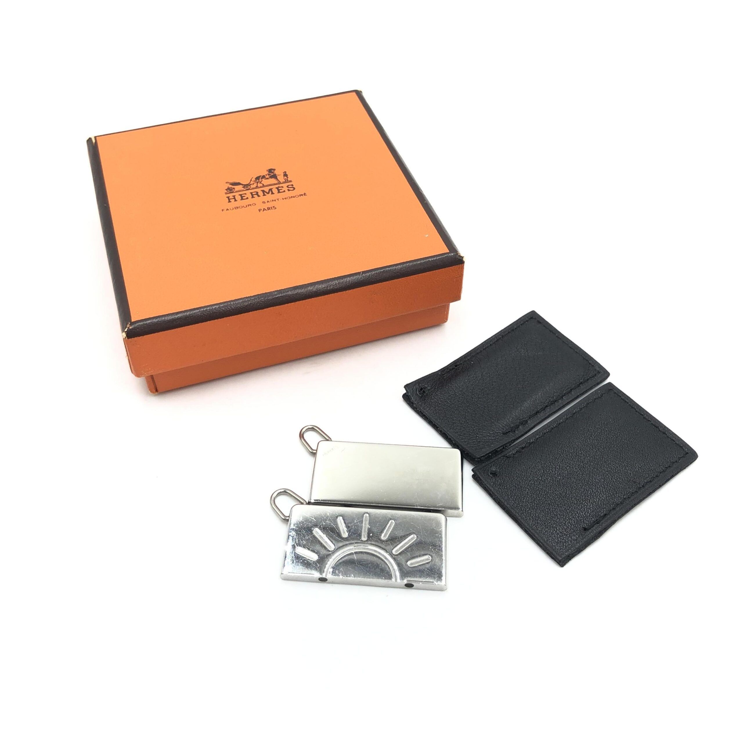 Tone Half Sun Pendant Women's Set (Pre-Owned) - Hermès - Modalova