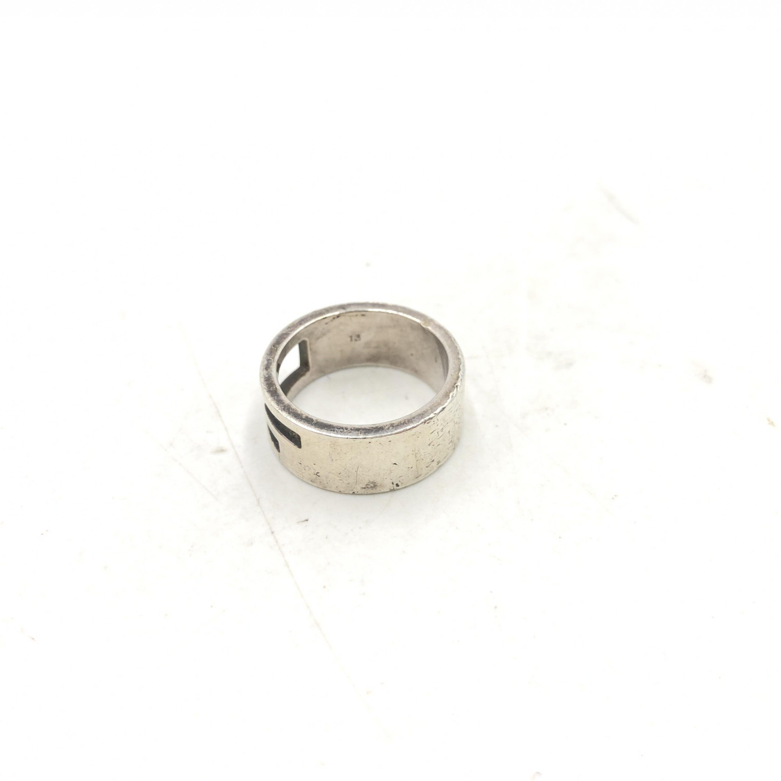 G Logo Women's Ring (Pre-Owned) - Gucci - Modalova
