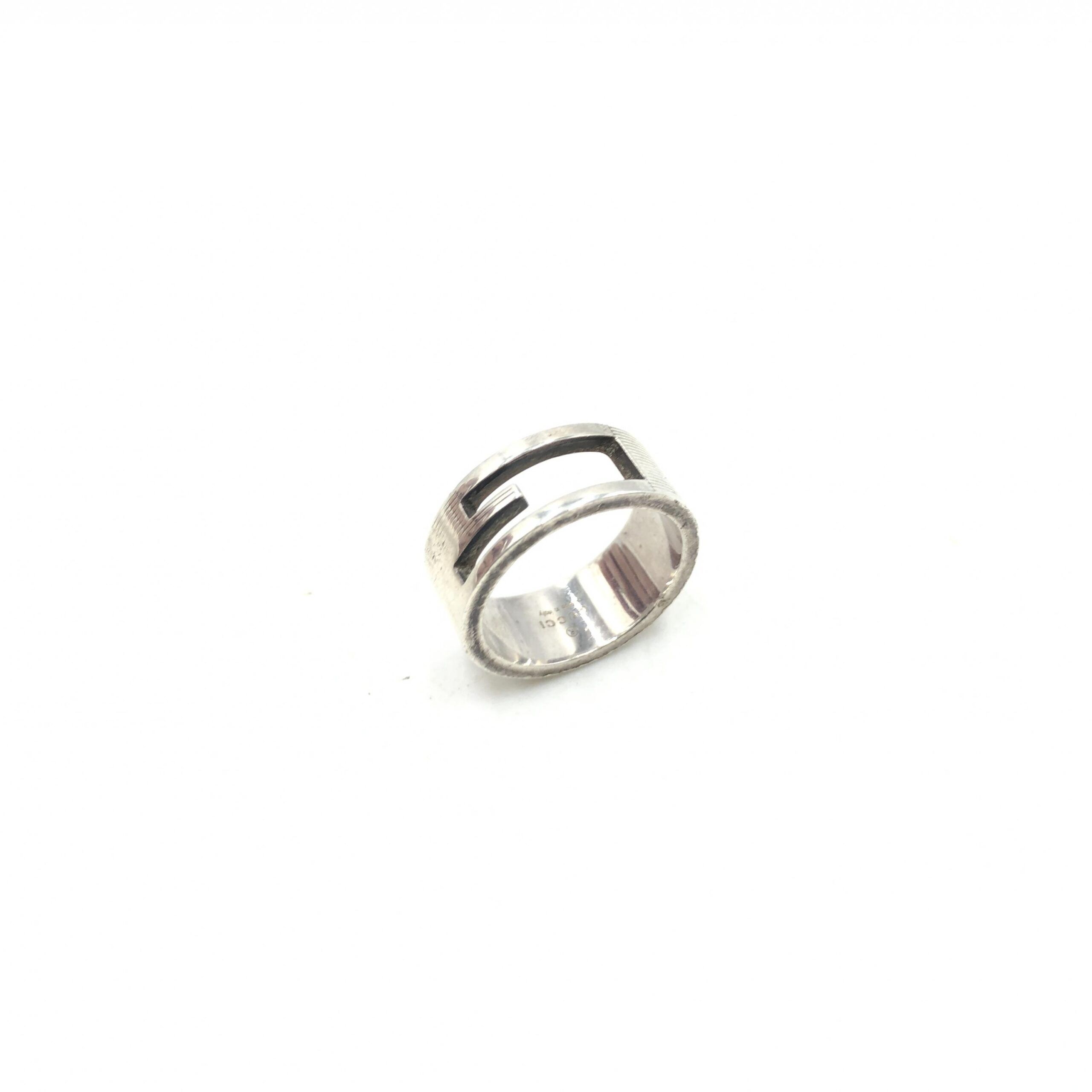 G Logo Women's Ring (Pre-Owned) - Gucci - Modalova