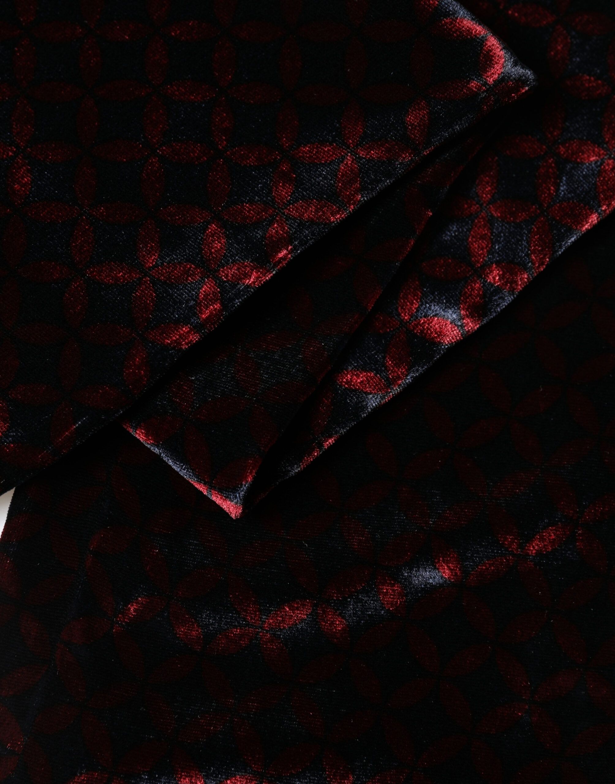 Black Red Rayon Geometric Pattern Fringe 140cm X 16cm Men's Scarf - Dolce & Gabbana - Modalova