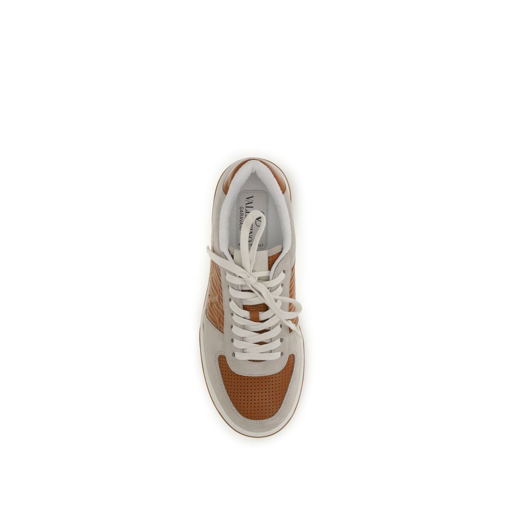 Calf Leather Bos Taurus Athletic Men's Sneakers - Valentino Garavani - Modalova