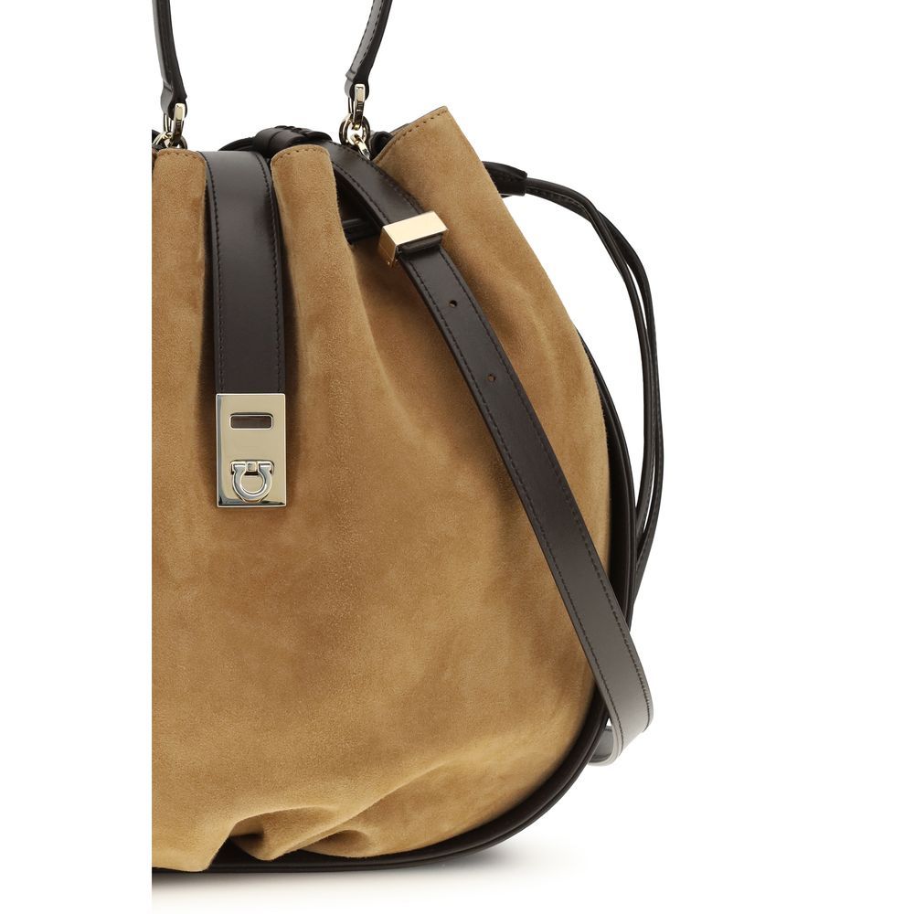 Calf Leather Bos Taurus Backet Women's Bag - Ferragamo - Modalova