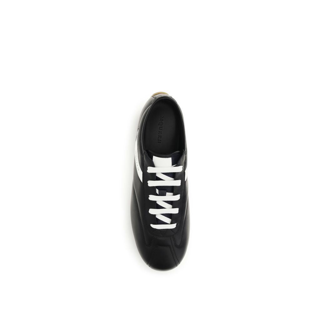 Calf Leather Bos Taurus Low Top Men's Sneakers - Alexander McQueen - Modalova
