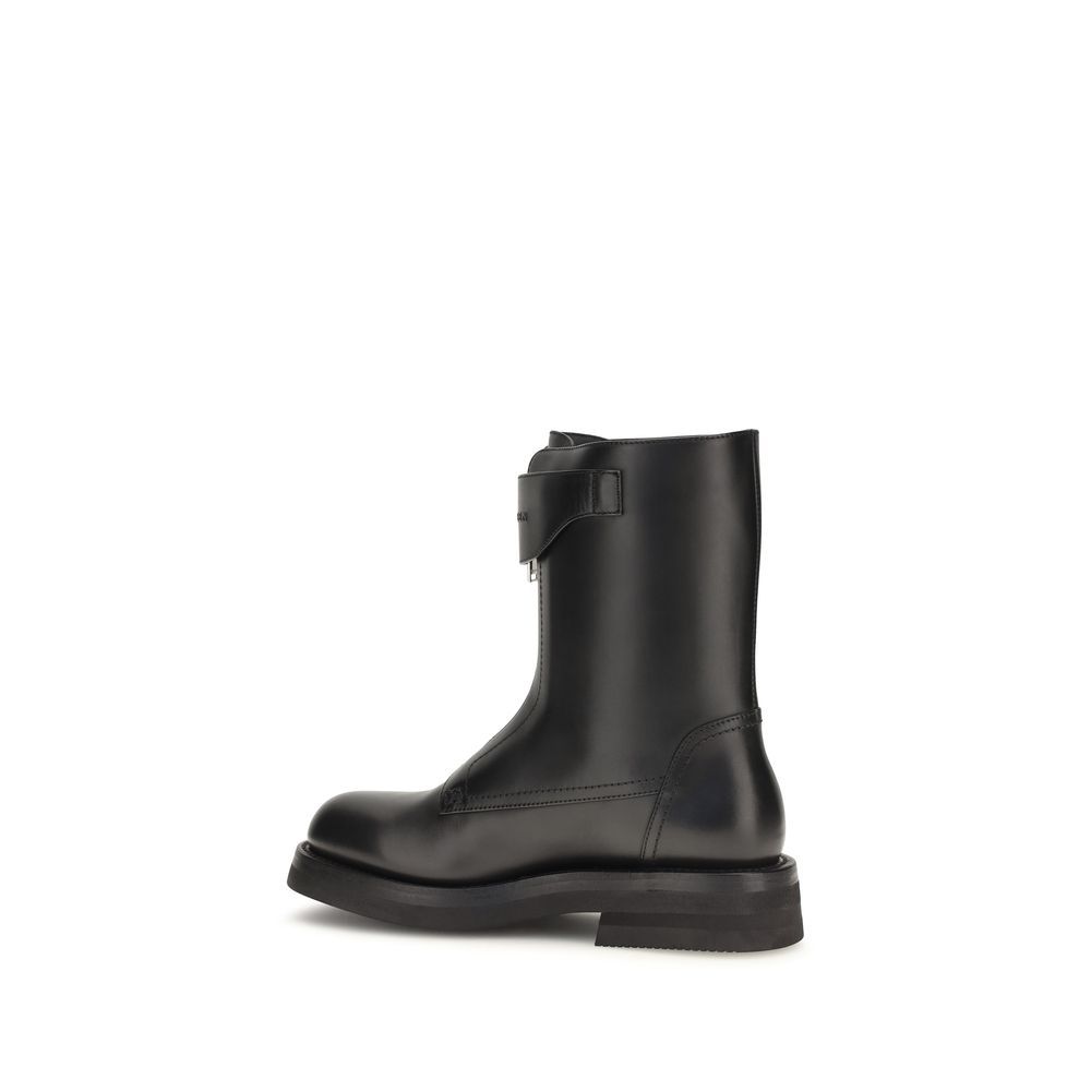 Calf Leather Bos Taurus Lace-Up Women's Boots - Alexander McQueen - Modalova