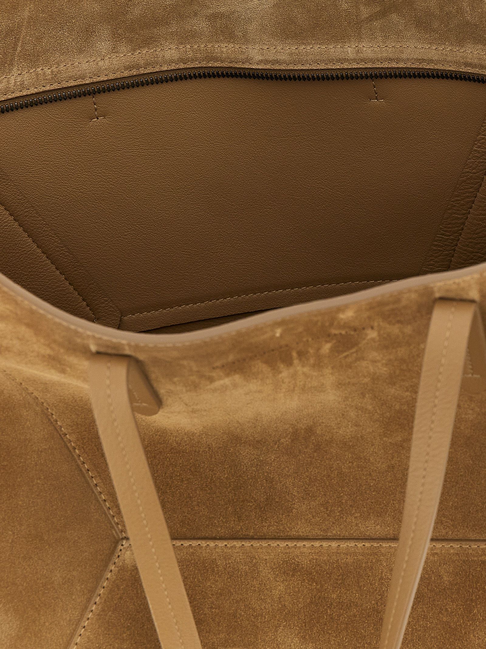 Calfskin Shoulder Women's Bag - Brunello Cucinelli - Modalova