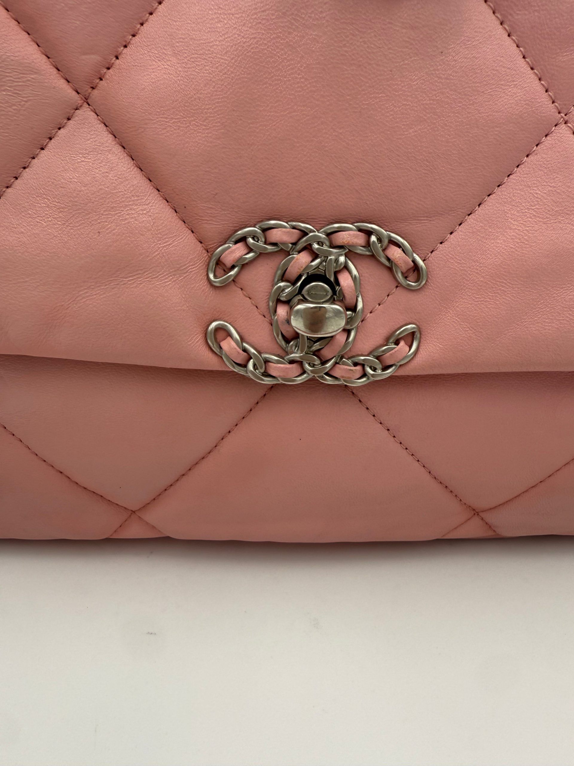 Medium Pink Women's Handbag (Pre-Owned) - Chanel - Modalova