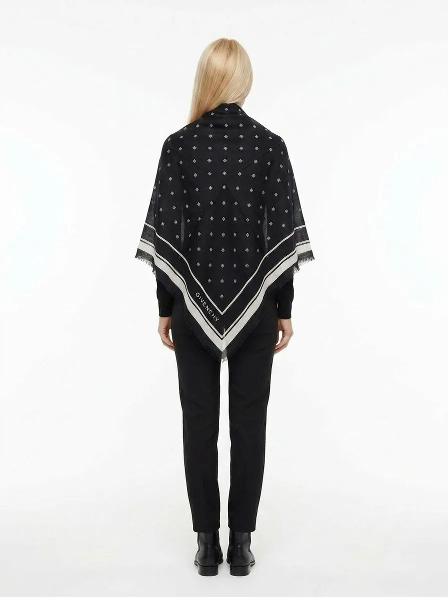 Cashmere Women's Scarf - Givenchy - Modalova