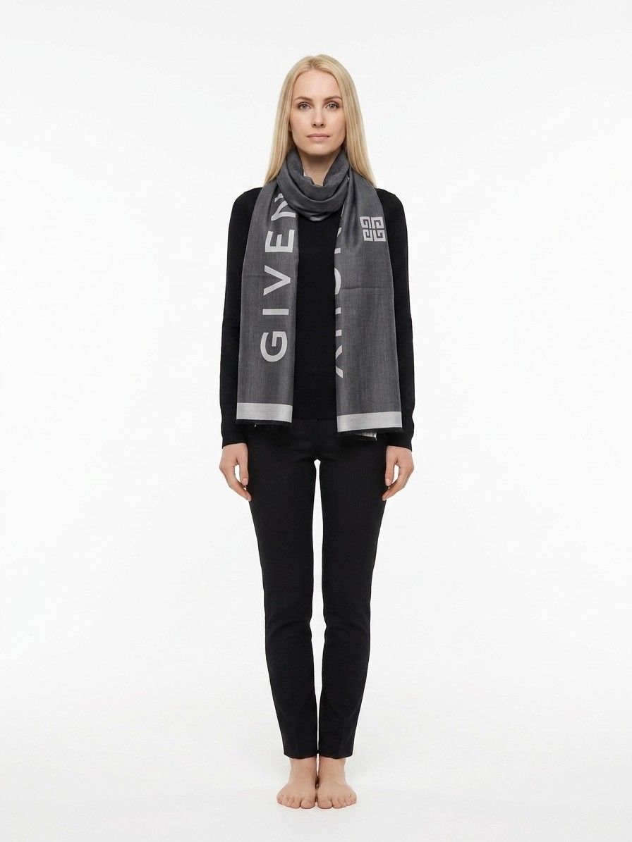 Givenchy Gray Silk Women's Scarf - Givenchy - Modalova