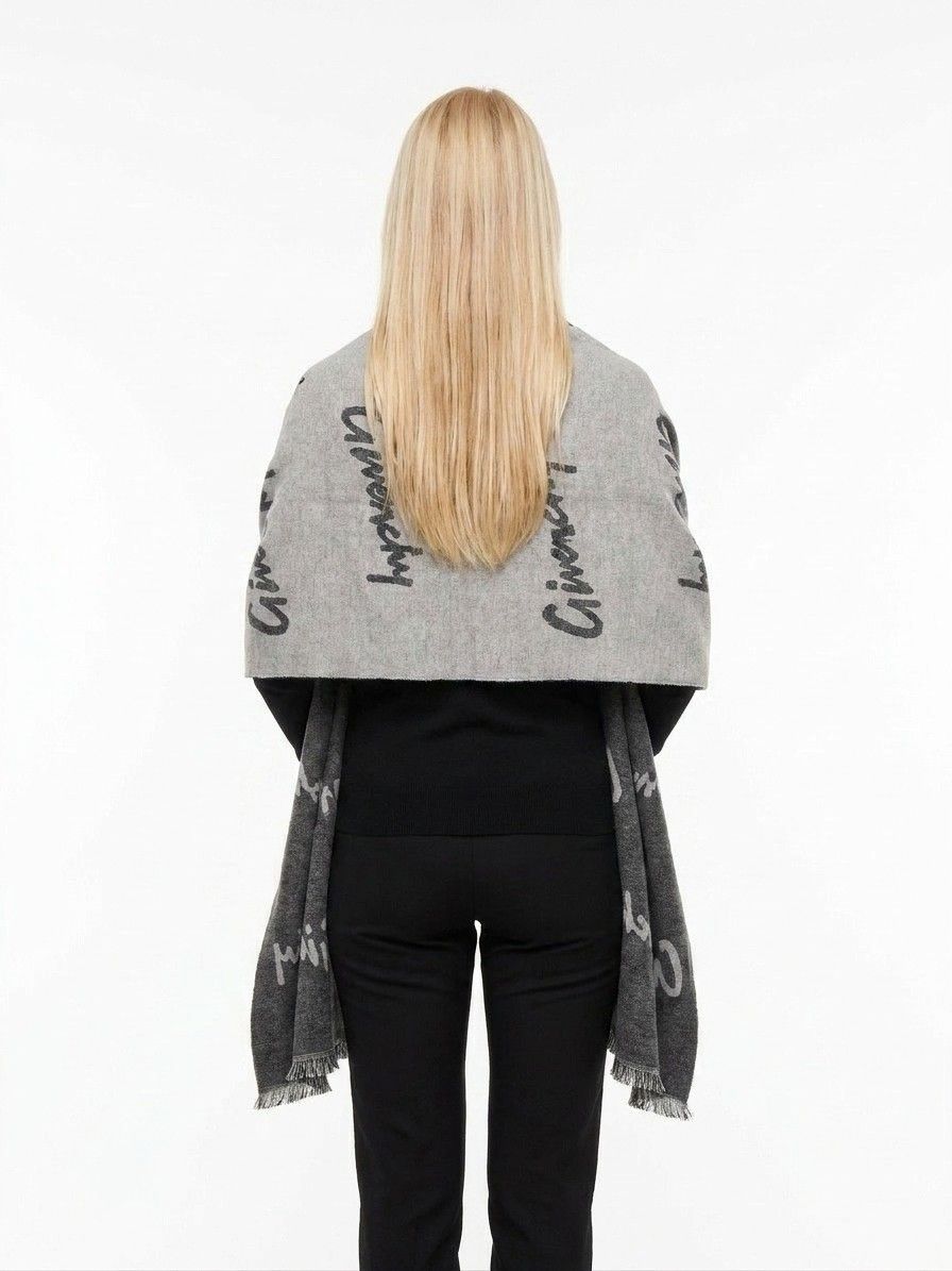 Givenchy Gray Wool Women's Scarf - Givenchy - Modalova