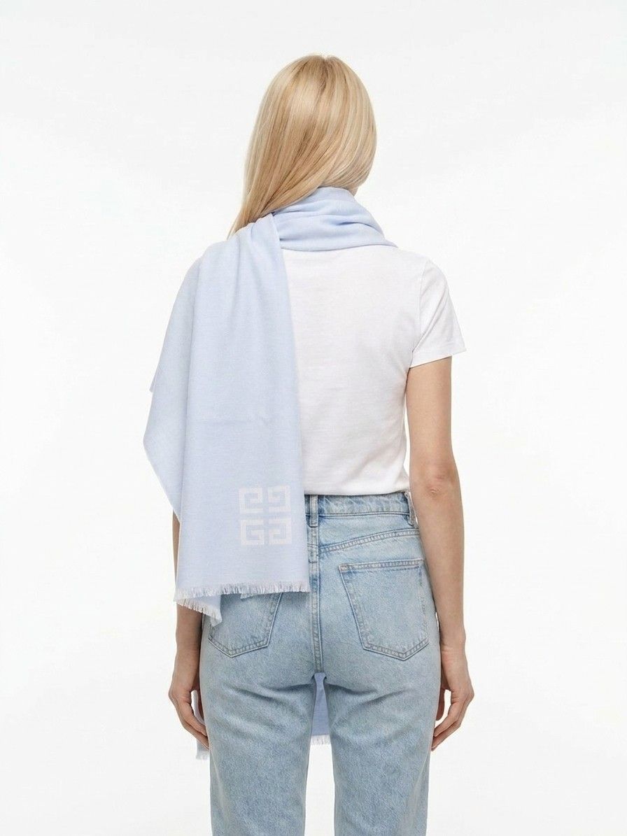 Givenchy Blue Wool Women's Scarf - Givenchy - Modalova