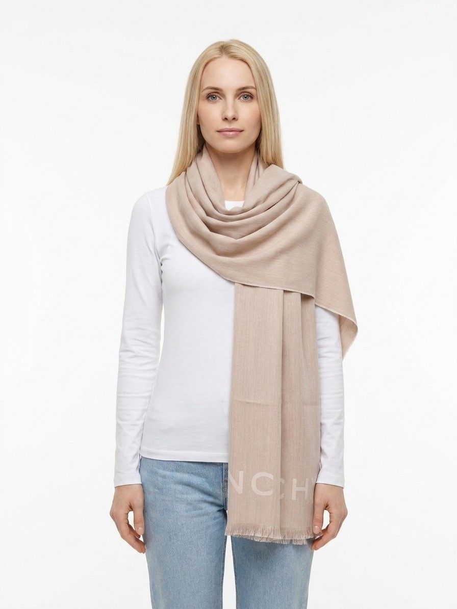 Givenchy Beige Wool Women's Scarf - Givenchy - Modalova